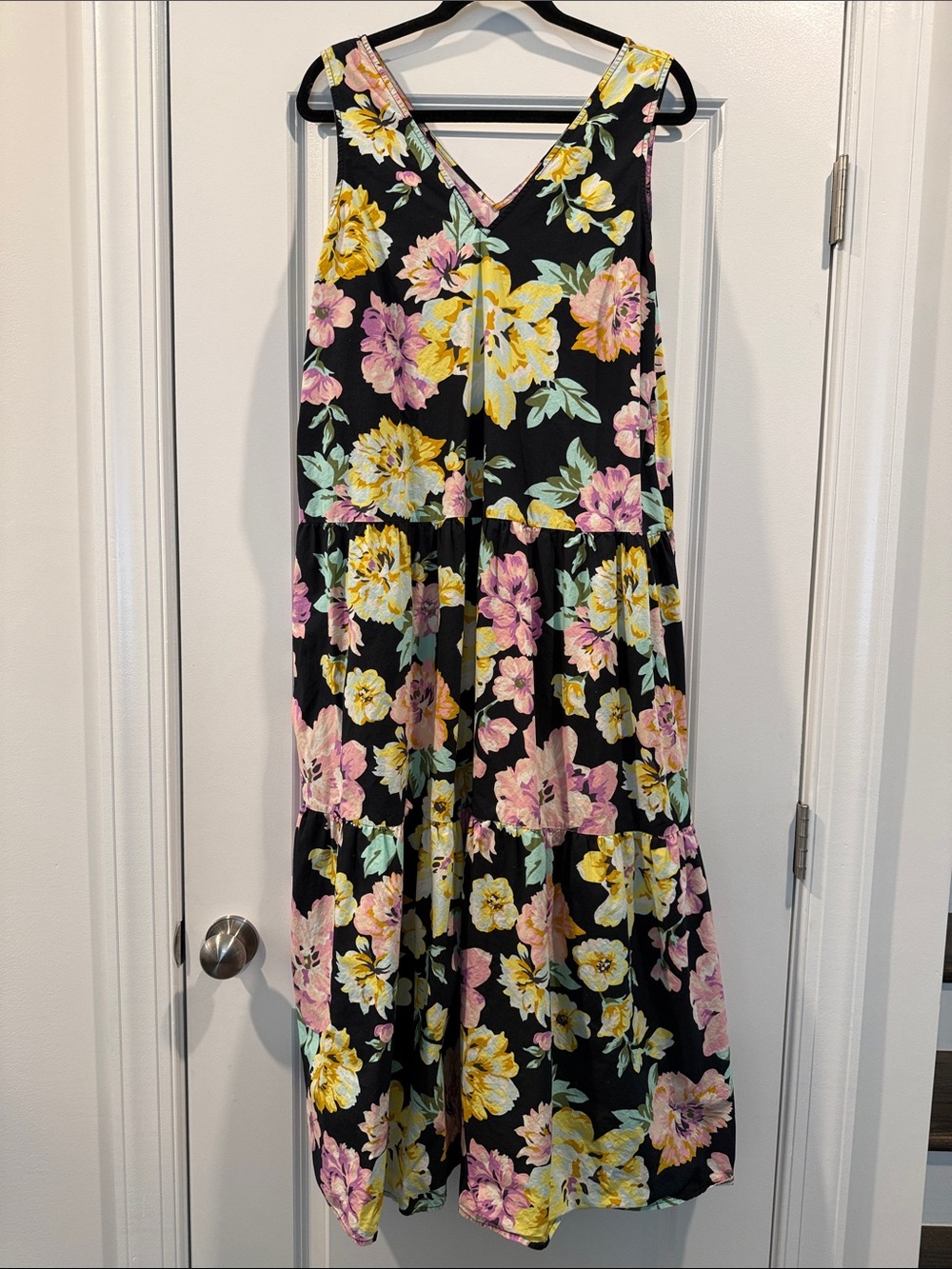 Who What Wear Black Floral Tiered Maxi Dress